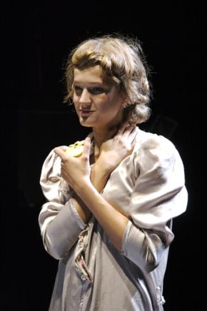 liliom-14_290x436 liliom-14_290x436